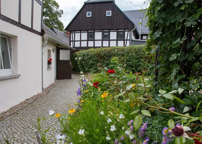 Umgebindehaus An Der Mandau غروسشوناو